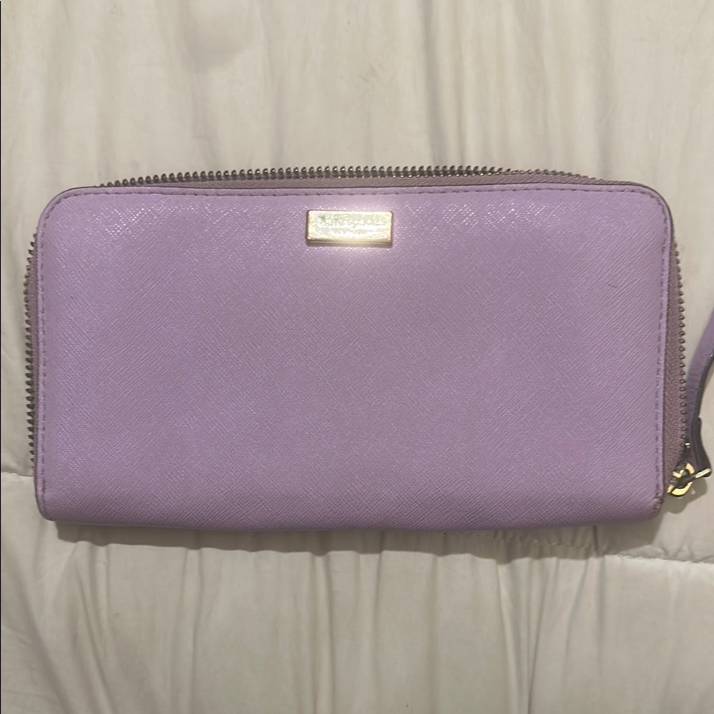 Sold🎉Kate Spade Purple Leather Wallet with Zip-Around Closure